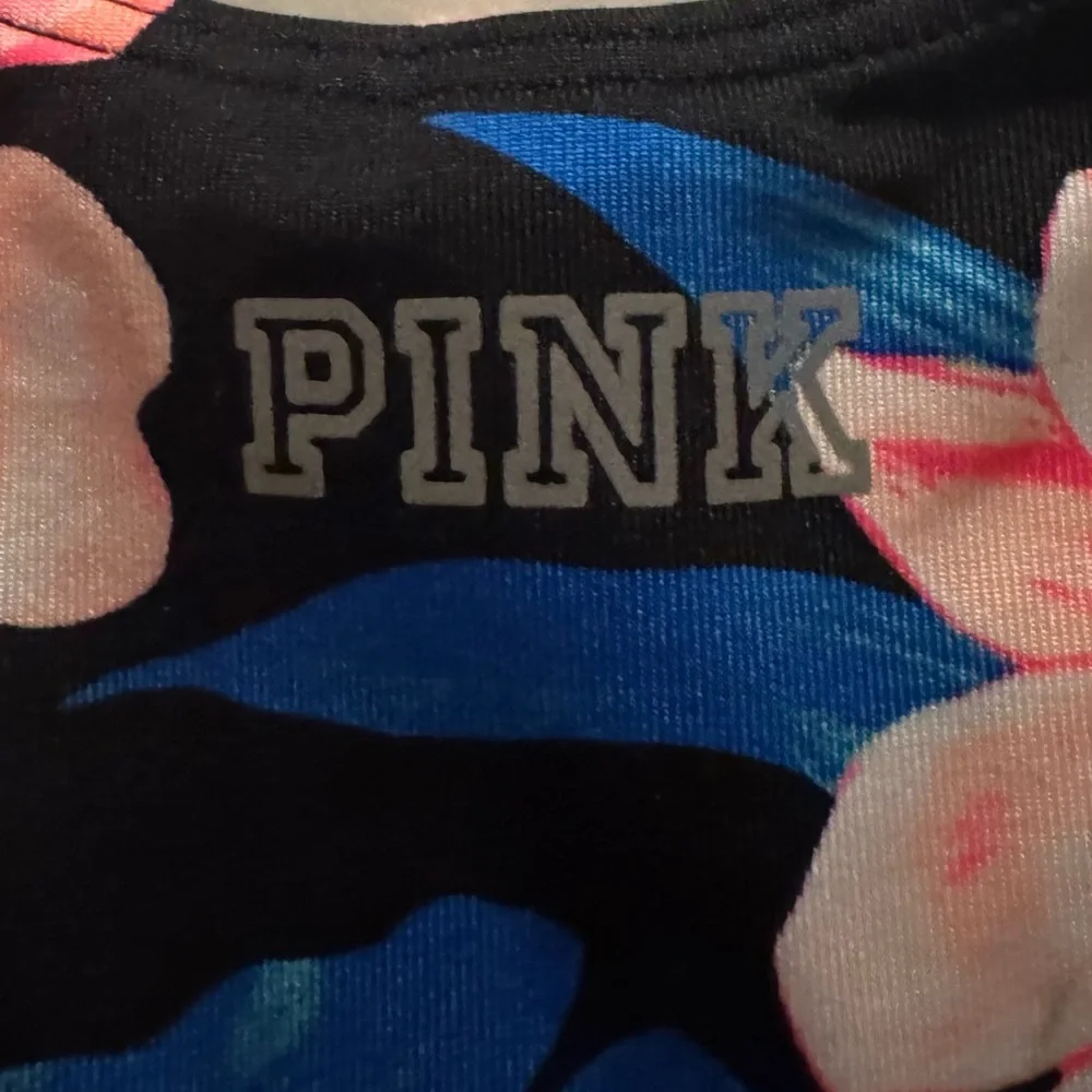 Victoria's Secret Women’s Black Floral Sports Bra, Medium  NWOT